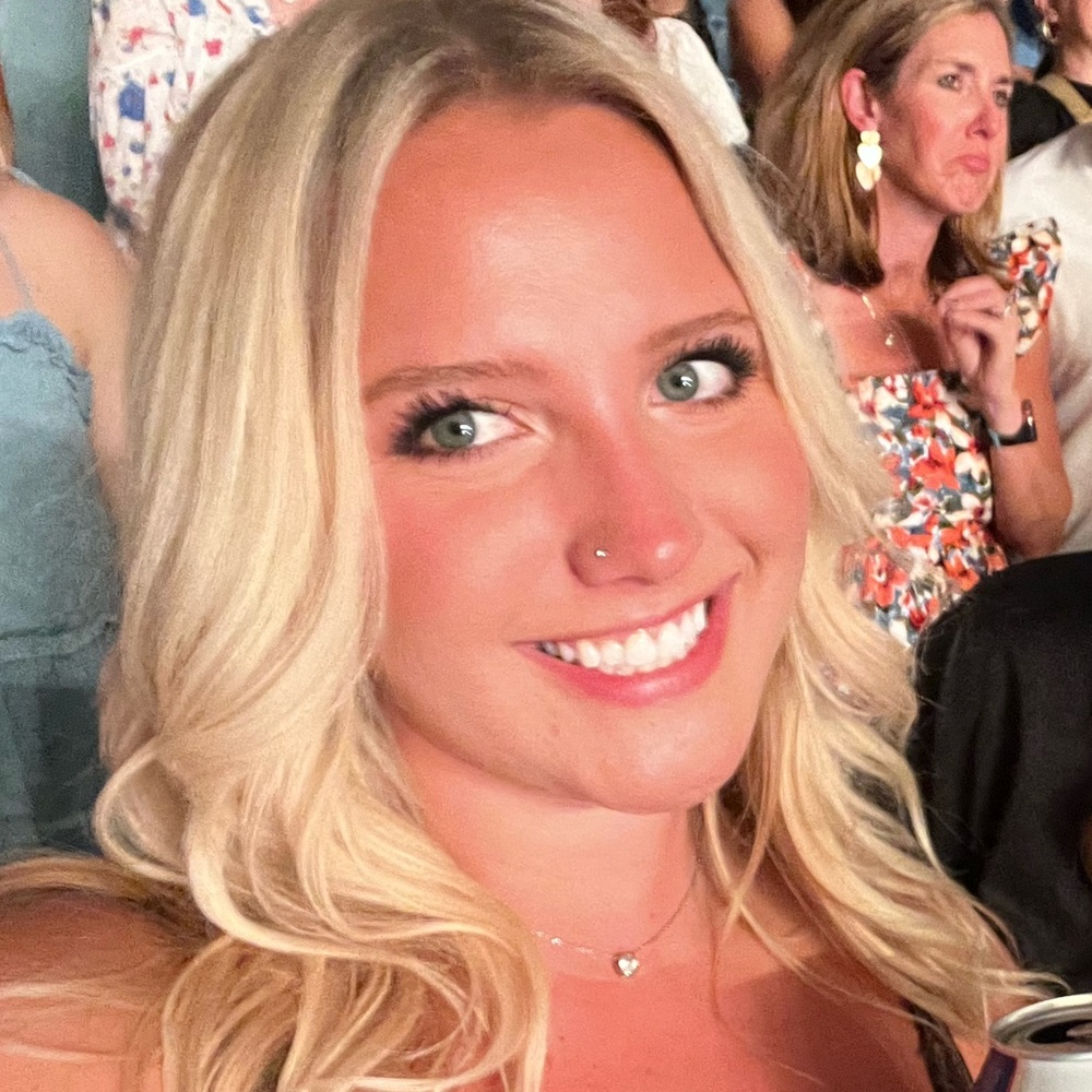 Meet your Posher, Kendra